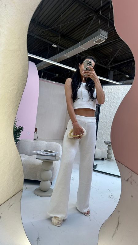 7af3ebe2-0872-4d96-a852-22b075901c7e