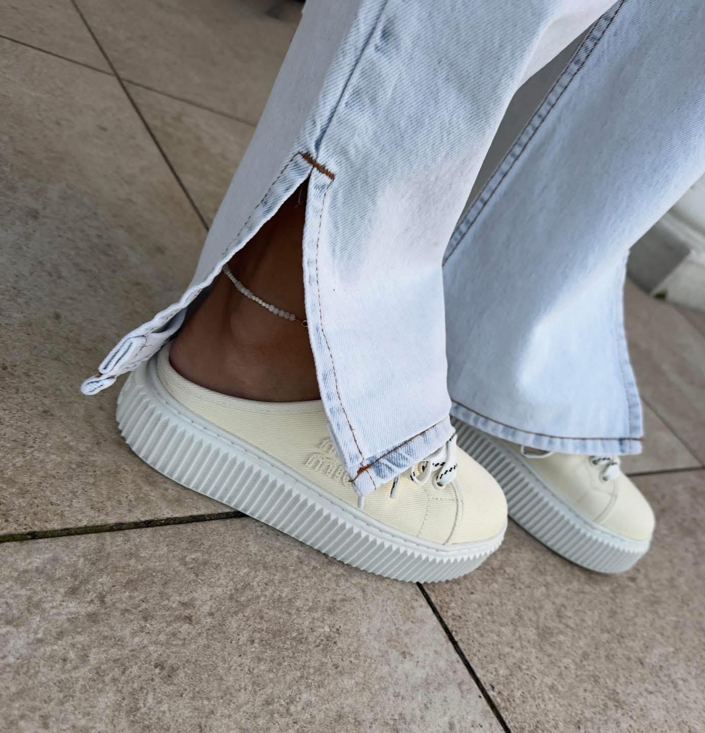 85c63f8a-68c8-43e2-a7b1-be45c0832c5d