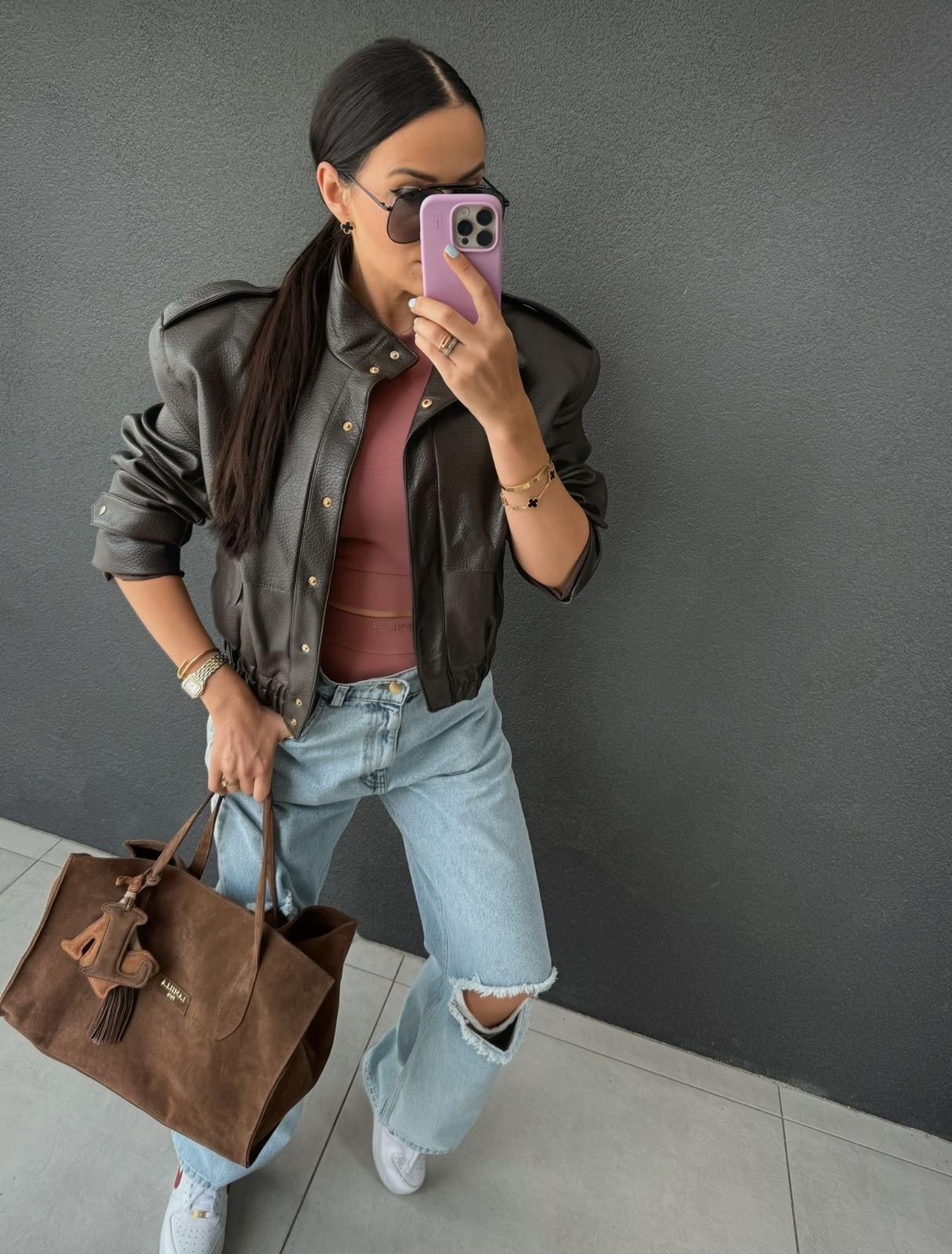 f6b6f348-c6d8-4c60-a619-93cfd55efd60