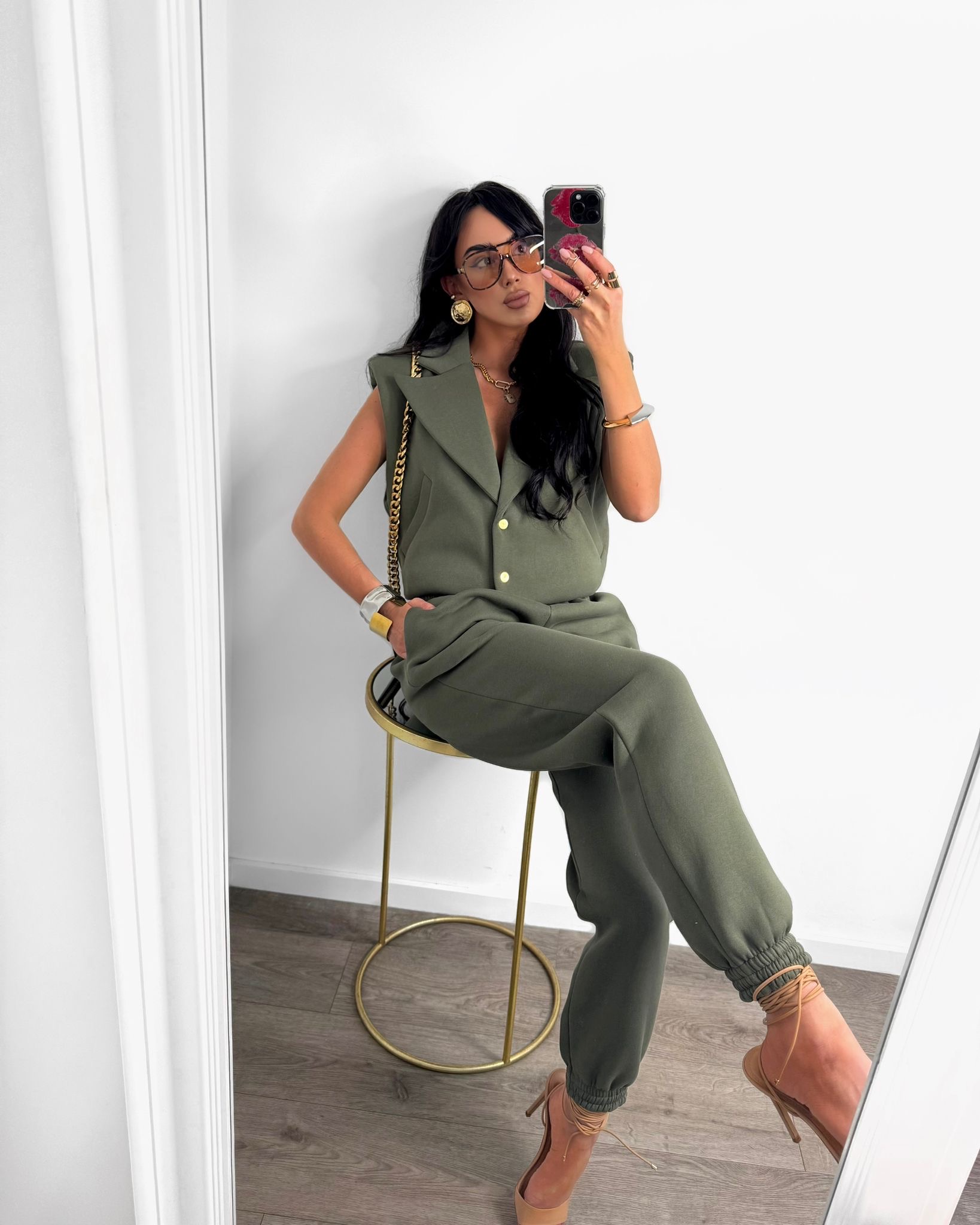 0cee1721-c9ea-4944-98f2-07724b2c1676