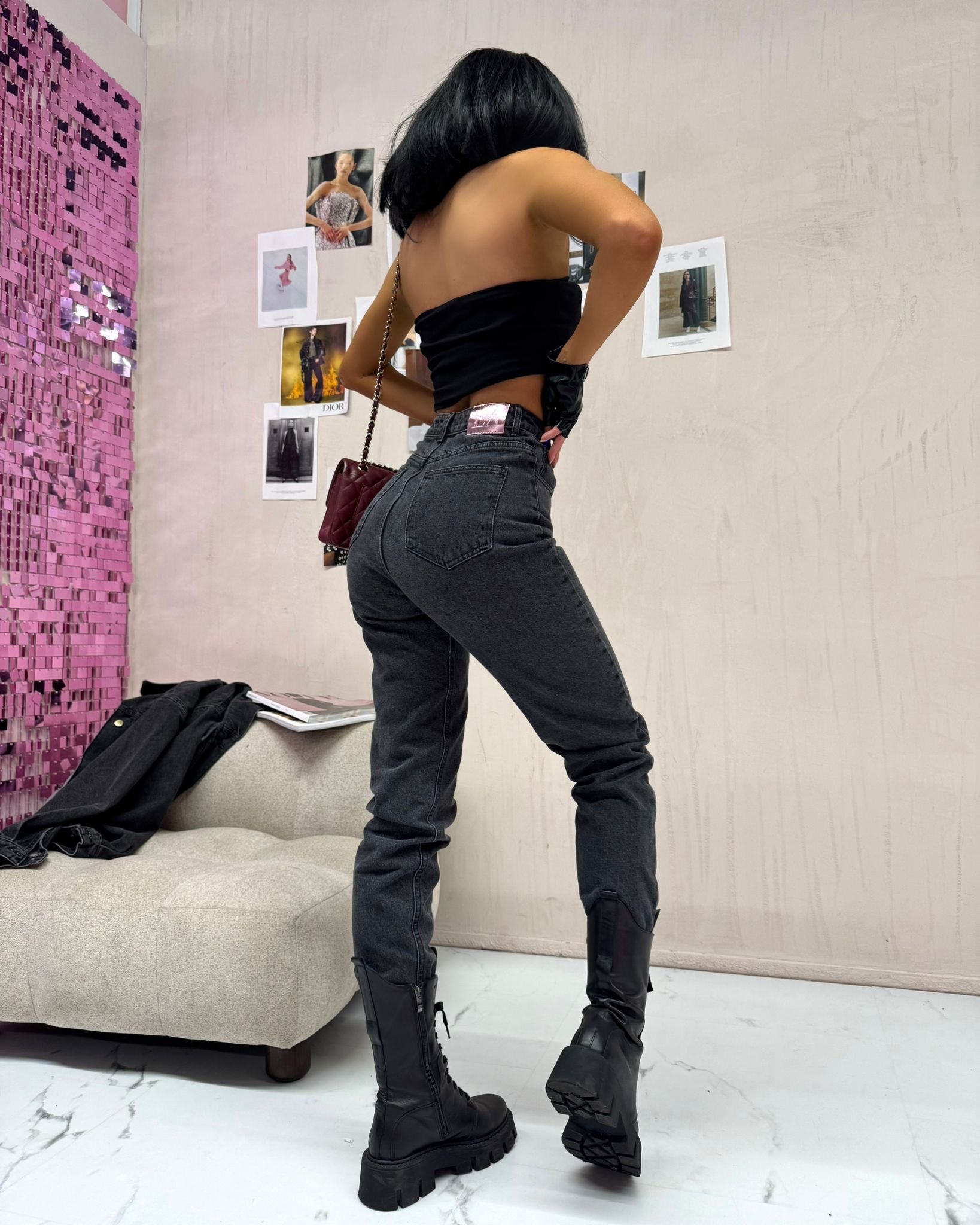 8056fcc4-5f27-472f-8cd2-249f66d99138