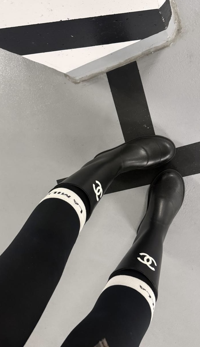 b21887d5-5c3c-432a-86bf-7aa6b3c46ec3