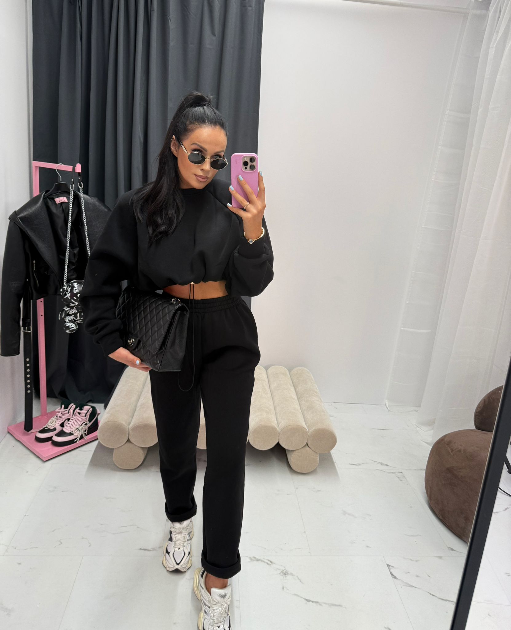 a7f82feb-e3d3-4237-90d0-0b481304a757