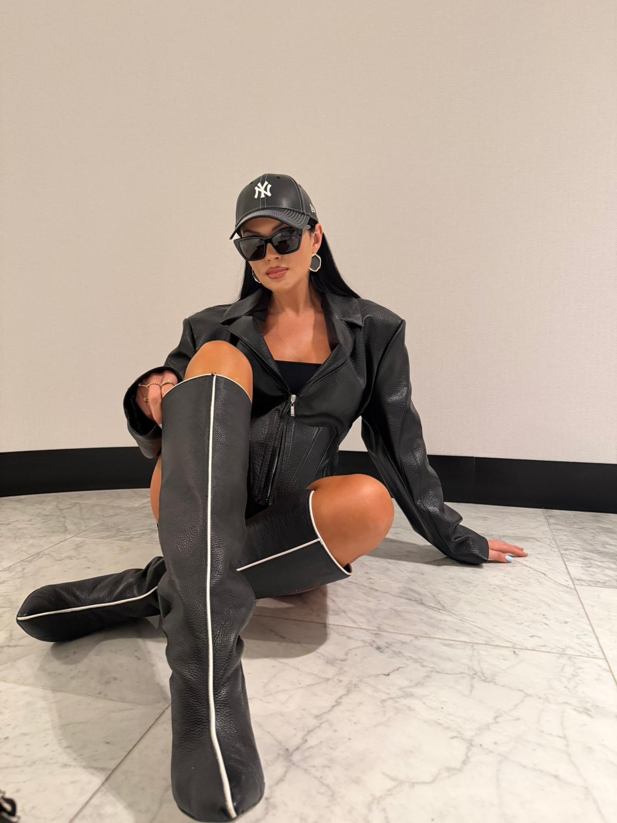 2eb92159-e037-48da-8f86-0d18371d61bc