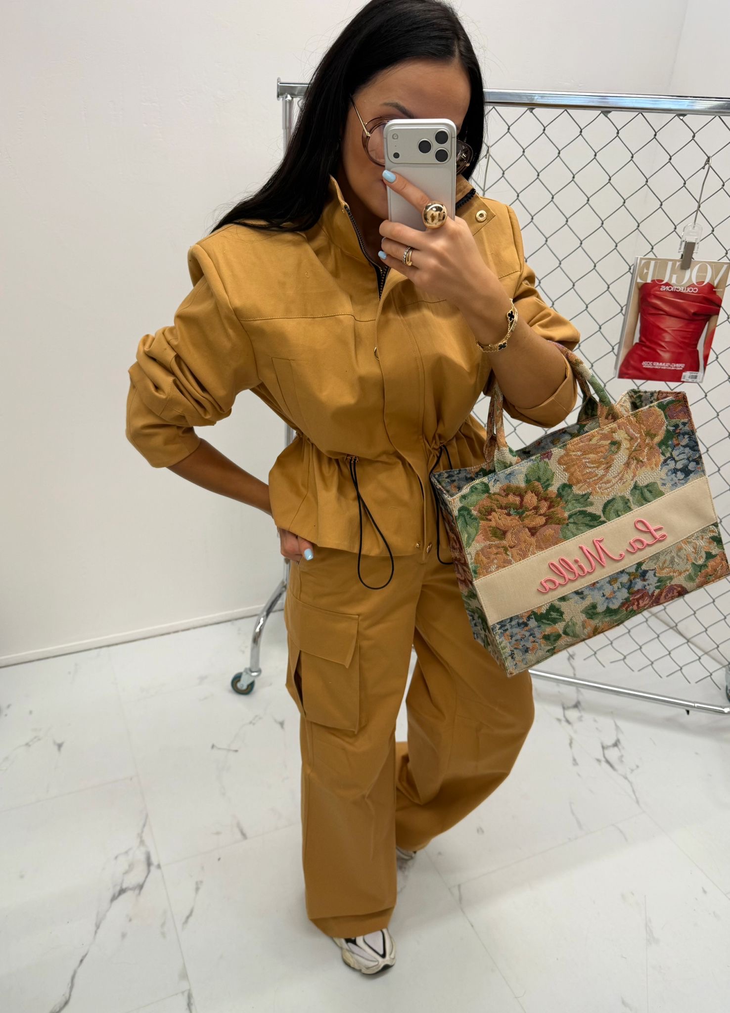 fe82bab9-b9d4-4afc-847a-49a869b01f61